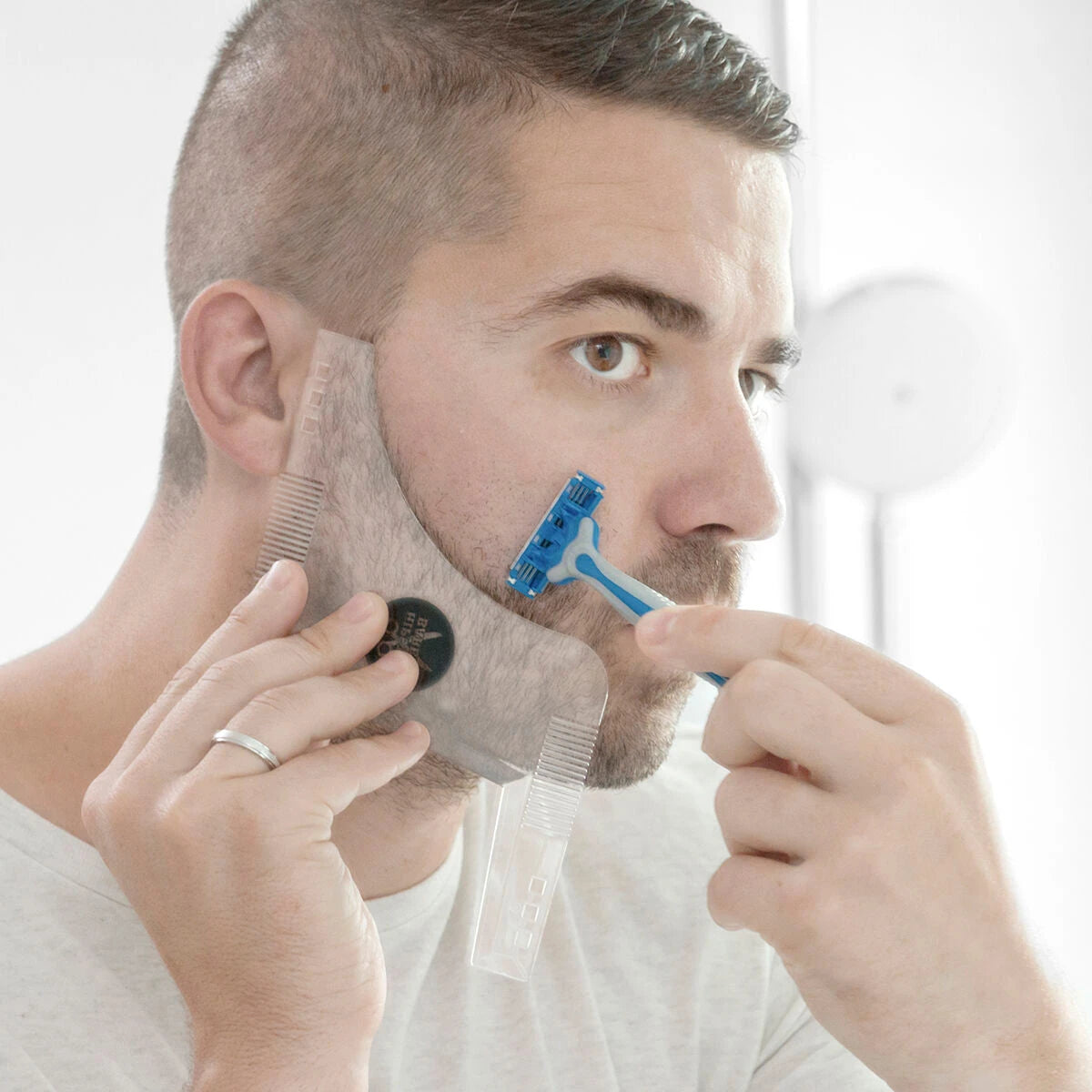 Hipster Barber Beard Template for Shaving InnovaGoods product packaging